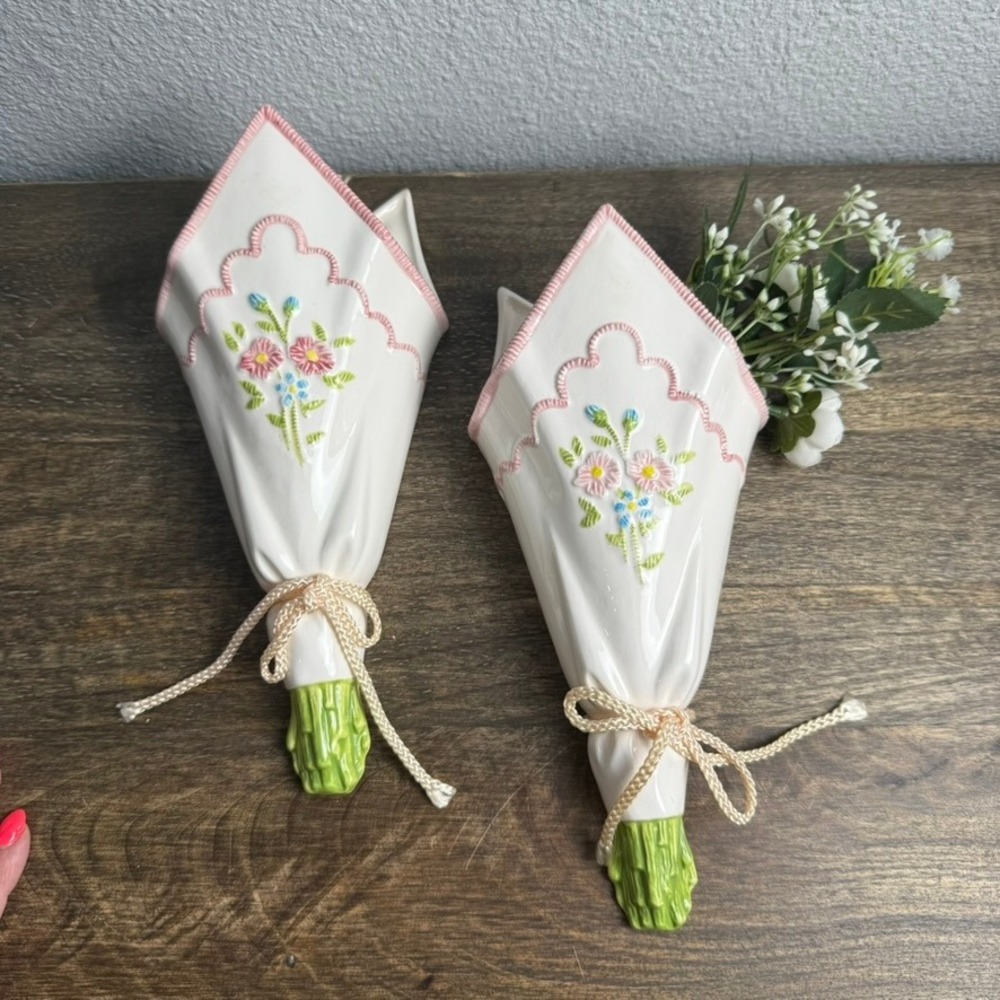 2 Vintage Wall Pocket Planters Pink Floral Hankie Cottagecore Gallery Wall Decor